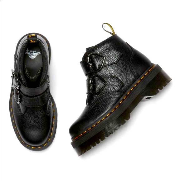 5 🔖 DR MARTENS Dr Devon Heart Leather Platform Boots Black - Picture 3 of 17